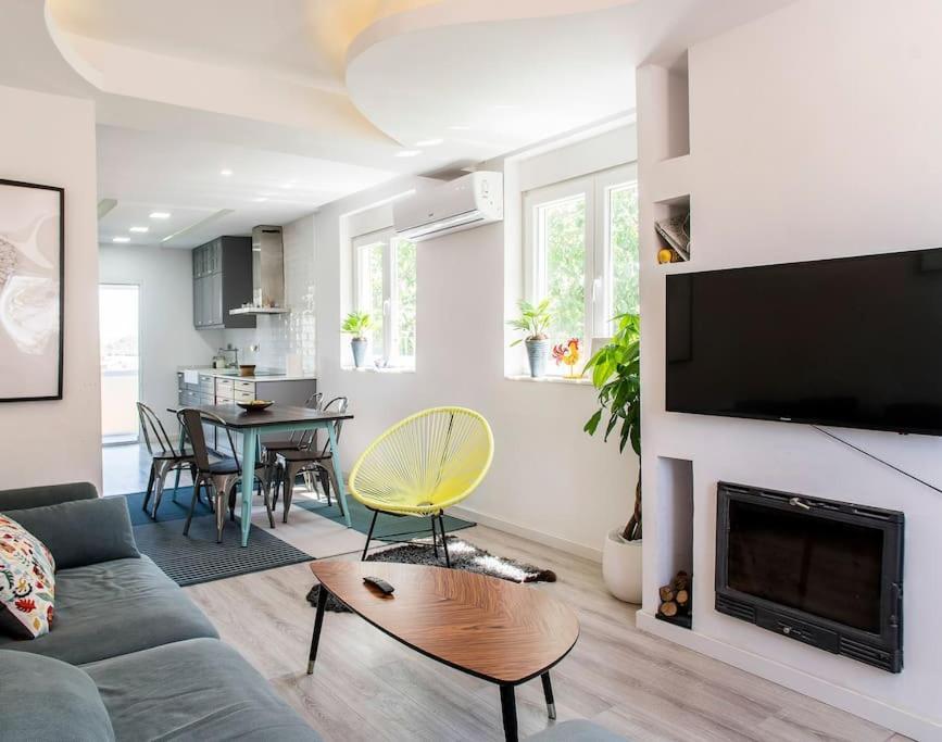 쎄벨로 20 Min From Bcn- Charming House W/ Pool & Bbq Area 빌라 외부 사진